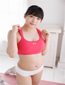 两兄妹一起写作业一边C